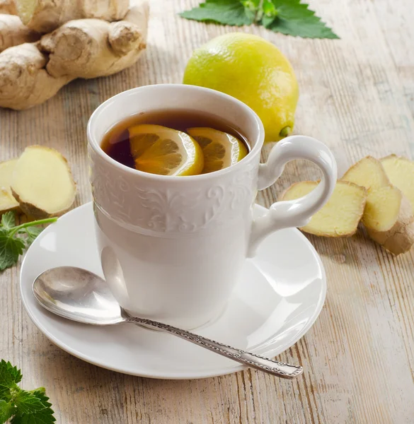 Tea with lemon and ginger — Stock Photo, Image