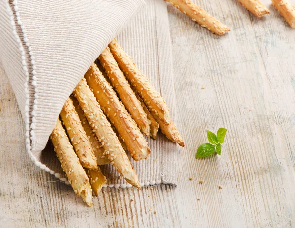 Palitos de pan con semillas de sésamo —  Fotos de Stock