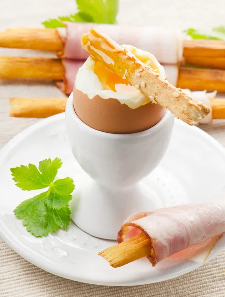 Boiled egg in eggcup — Stock Photo, Image