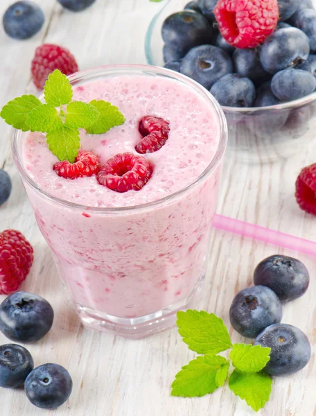 Raspberry smoothie — Stock Photo, Image