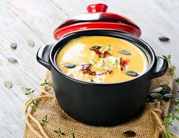 Creamy pumpkin soup — Stock Photo, Image