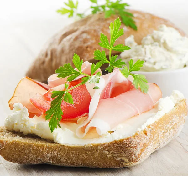 Bread with smoked bacon — Stock Photo, Image