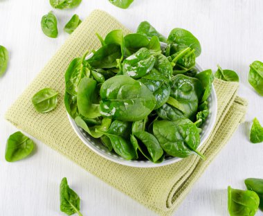 yeşil ıspanak yaprakları