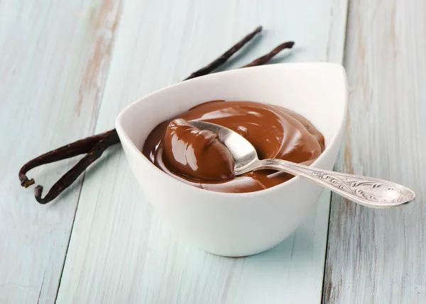Bowl of chocolate cream — Stock Photo, Image