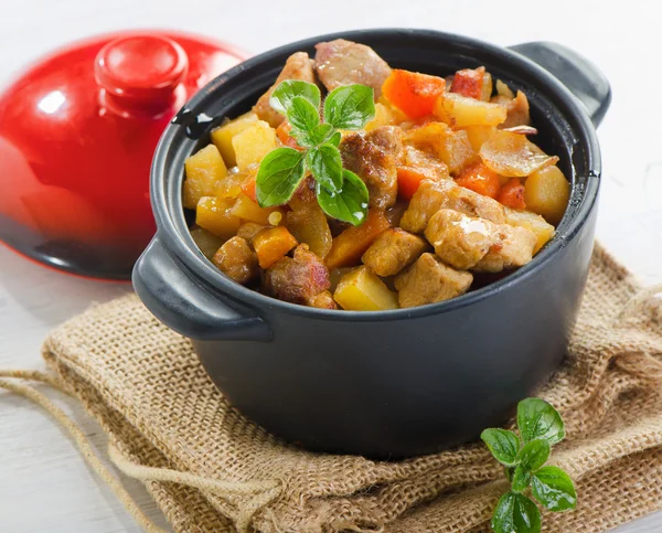 Guisado de legumes e carne — Fotografia de Stock