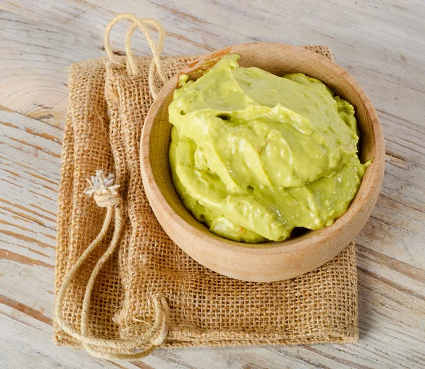 Bol avec guacamole — Photo