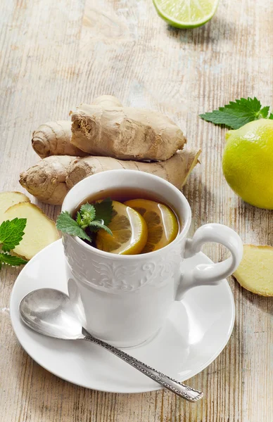 Tea with lemon and ginger — Stock Photo, Image