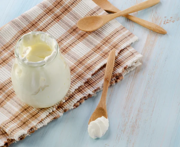 Fresh yogurt — Stock Photo, Image