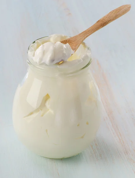 Свежий йогурт — стоковое фото