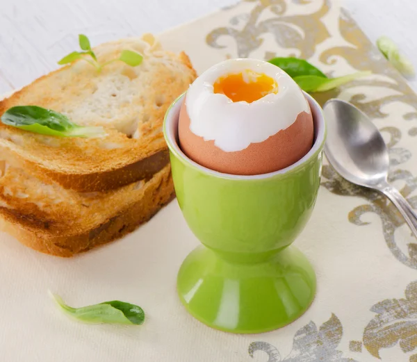 Soft boiled egg — Stock Photo, Image