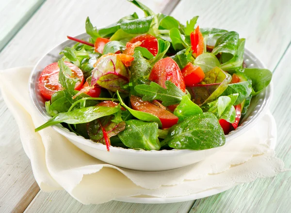 Fresh salad — Stock Photo, Image