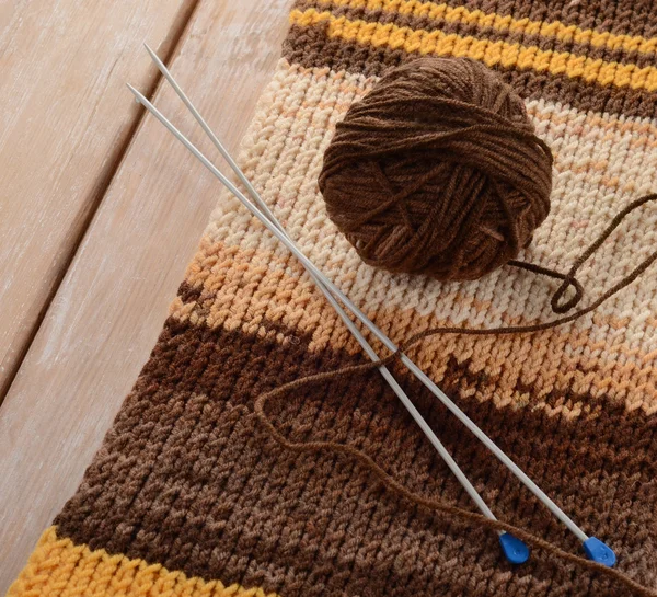 织针和纱 — 图库照片