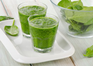 sağlıklı yeşil smoothie
