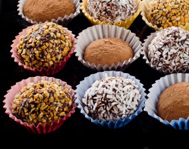 el yapımı çikolata şekerleme