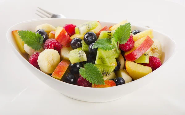 新鲜健康的水果沙拉 — 图库照片
