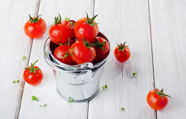 Tomates cereja frescos — Fotografia de Stock