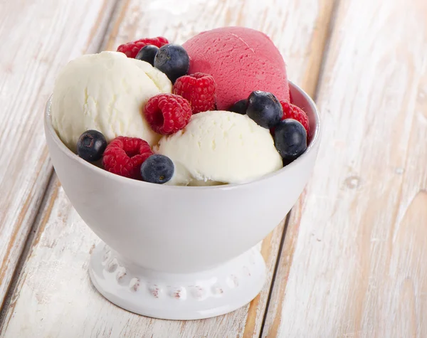 Ice cream — Stock Photo, Image