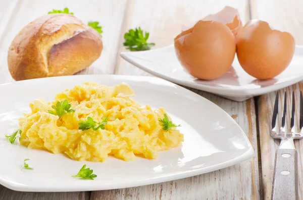 Scrambled eggs — Stock Photo, Image