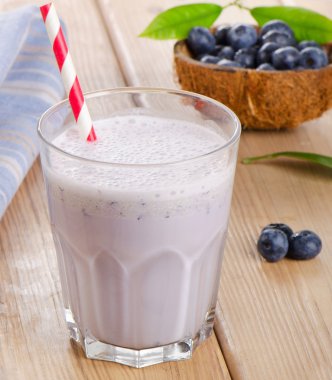 Blueberry smoothie çilek ile