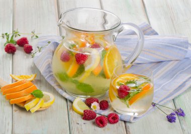 meyve içki taze çilek ile