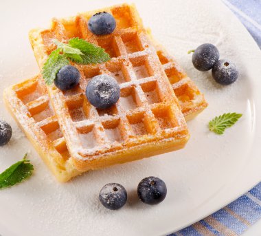 yaban mersini ve nane ile gözleme.