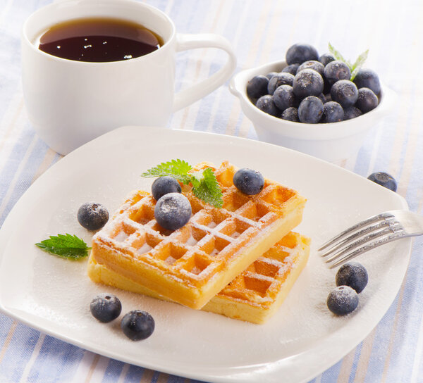 Belgian waffles with tea