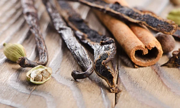 Vanilla beans — Stock Photo, Image