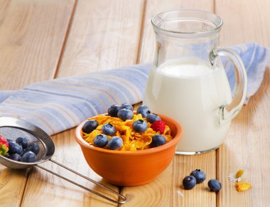 Sağlıklı kahvaltı.