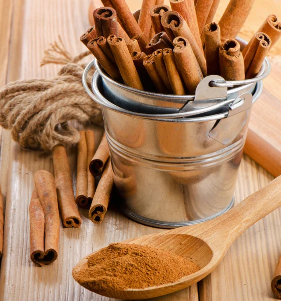 Cinnamon sticks — Stock Photo, Image