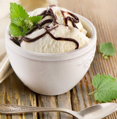 Vanilyalı dondurma.