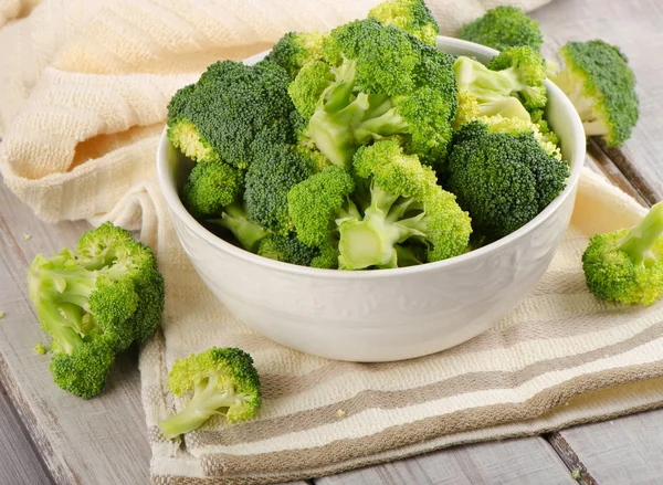 Brócoli verde fresco —  Fotos de Stock