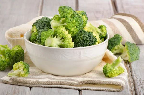 Färska gröna broccoli Stockbild
