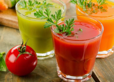 sağlıklı sebze suları