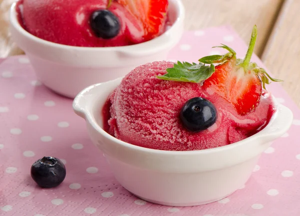 Berry sorbet — Stockfoto