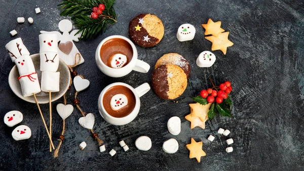 Vánoční Kompozice Horkou Čokoládou Sušenkami Koncept Prázdninového Období Horní Pohled — Stock fotografie