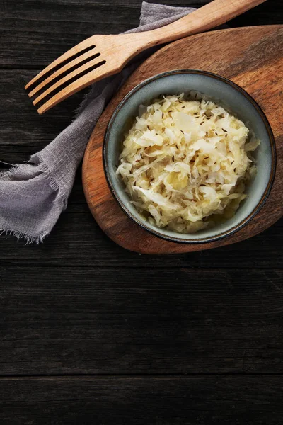 Sauerkraut Trä Bakgrund Saltgrönsaker Tyskt Traditionellt Matkoncept Ovanifrån Platt Låg — Stockfoto