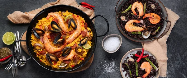 Meeresfrüchte Paella Auf Grauem Hintergrund Mediterrane Ernährung Traditionelles Ernährungskonzept Flache — Stockfoto