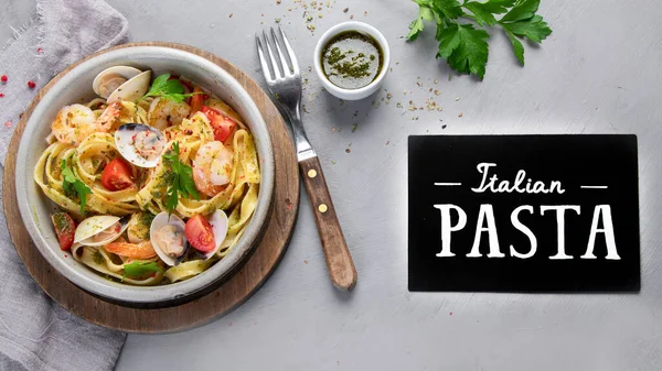 Pasta Seafood Gray Background Traditional Italian Food Concept Top View — Fotografia de Stock