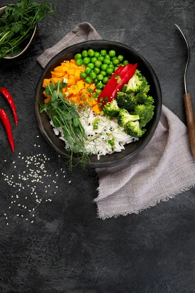 Cuenco Con Arroz Brócoli Calabaza Microgreens Concepto Dieta Saludable — Foto de Stock