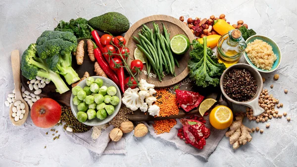 Plantaardig Dieet Grijze Achtergrond Gezond Voedsel Concept Bovenaanzicht Flat Lay — Stockfoto