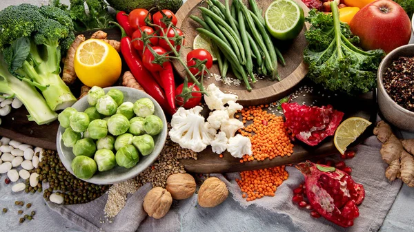 Dieta Bază Plante Fundal Gri Conceptul Alimentar Sănătos — Fotografie, imagine de stoc