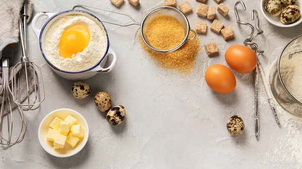 Cocinar Los Ingredientes Sobre Fondo Claro Concepto Hornear Plano Vista —  Fotos de Stock