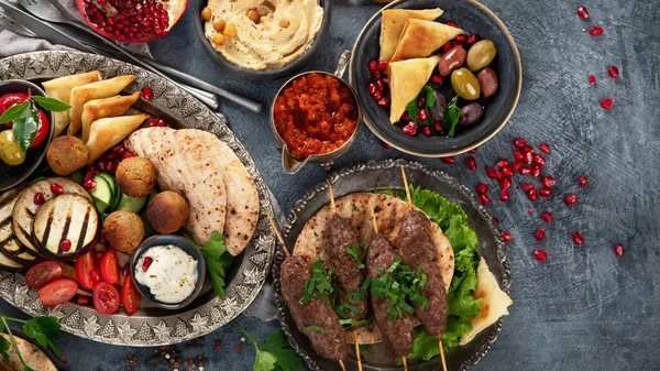 Arabisches Essenssortiment Auf Dunklem Hintergrund Traditionelles Ernährungskonzept Draufsicht Flache Lage — Stockfoto