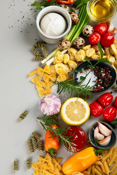 Итальянские Продукты Питания Светлом Фоне Традиционная Концепция Питания Плоская Кладка — стоковое фото