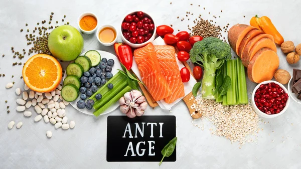 Aging Voedsel Lichte Achtergrond Voedsel Voor Gezond Hart Hersenen Goed — Stockfoto