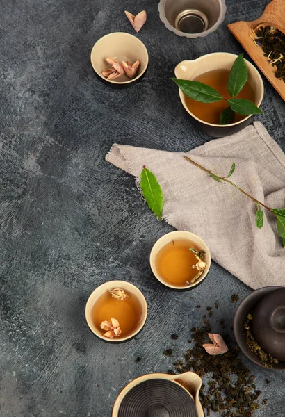 Asian Tea Set Dark Background Plant Leaves Natural Herbal Tea — Stock Photo, Image