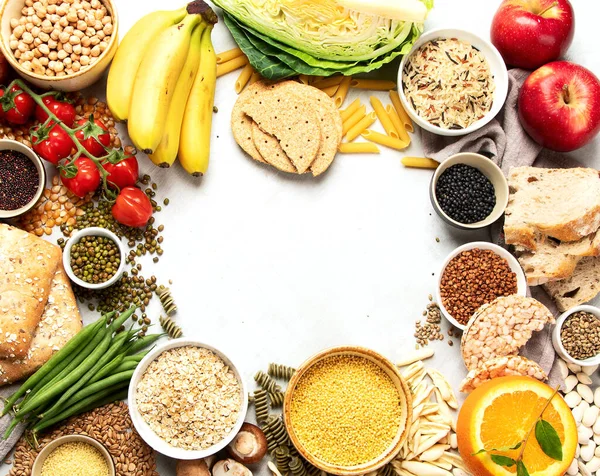 Urval Bra Kolhydrater Källor Grönsaker Frukt Korn Baljväxter Nötter Och — Stockfoto