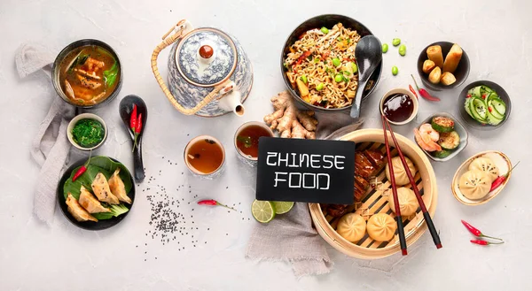 Gesorteerd Chinees Eten Een Lichte Achtergrond Traditioneel Voedselconcept Aziatisch Banket — Stockfoto