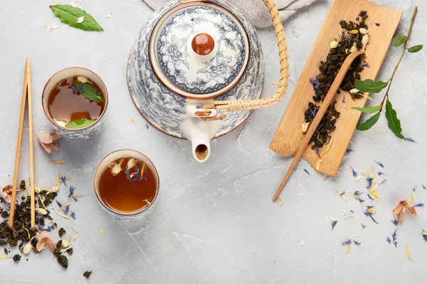 Asian Teapot Herbal Tea Light Background Plant Leaves Natural Herbal — Stock Photo, Image