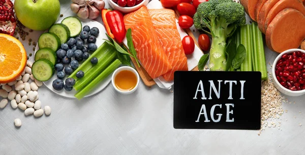 Öregedés Elleni Élelmiszerek Könnyű Háttérrel Étel Egészséges Szívnek Agynak Memóriának — Stock Fotó